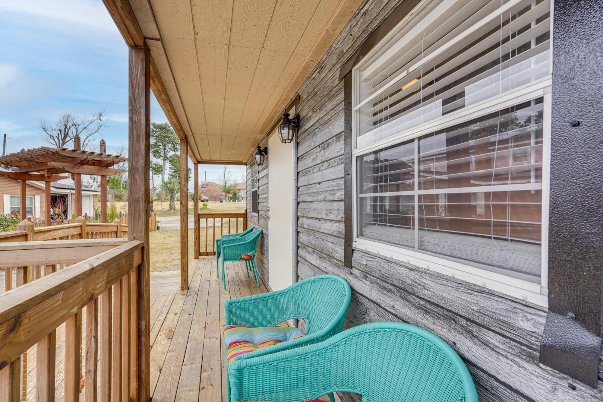 Lakefront Panama City Studio With Hot Tub Access 외부 사진